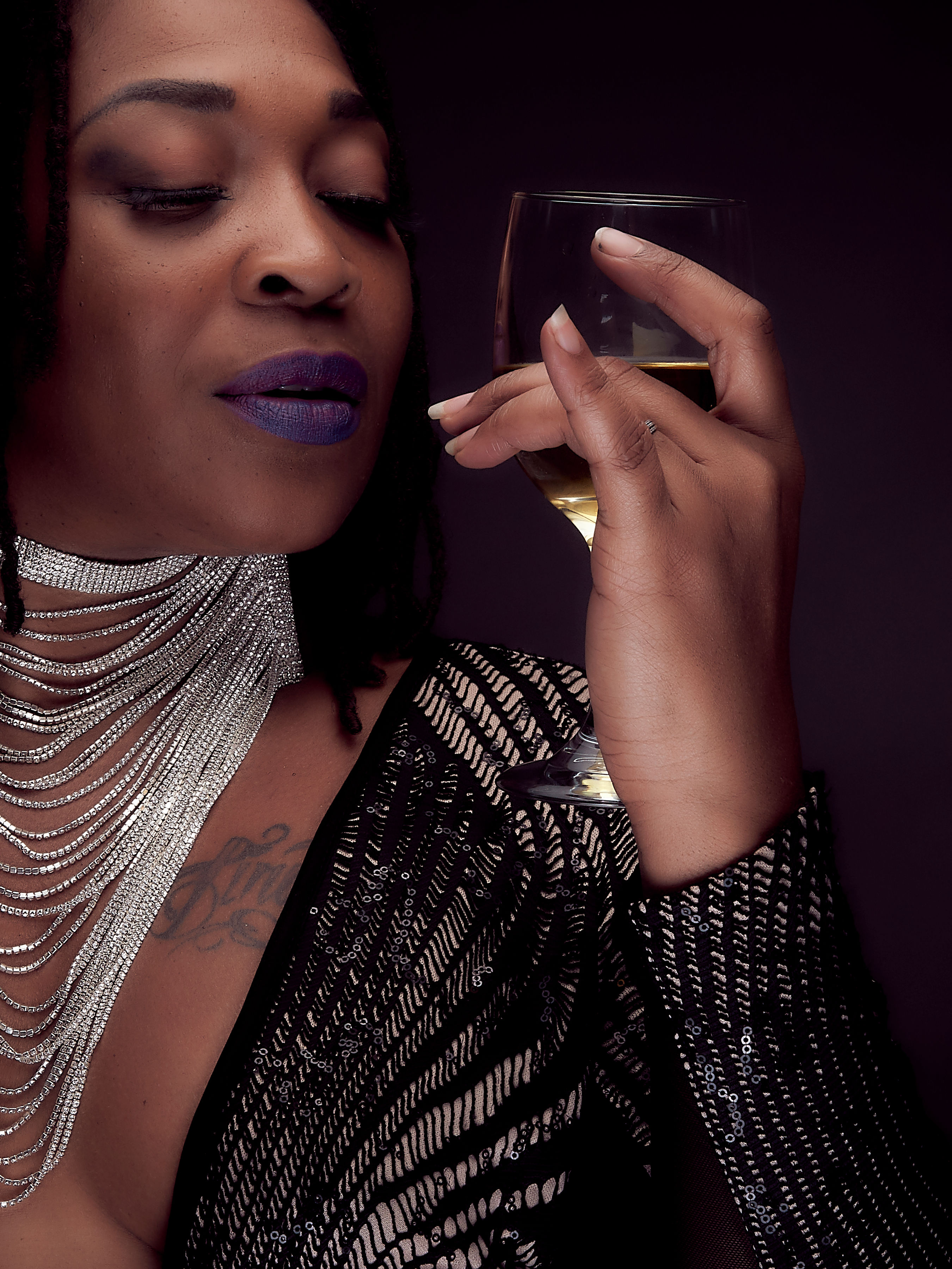 Queen002 — Wine glass luxury editorial